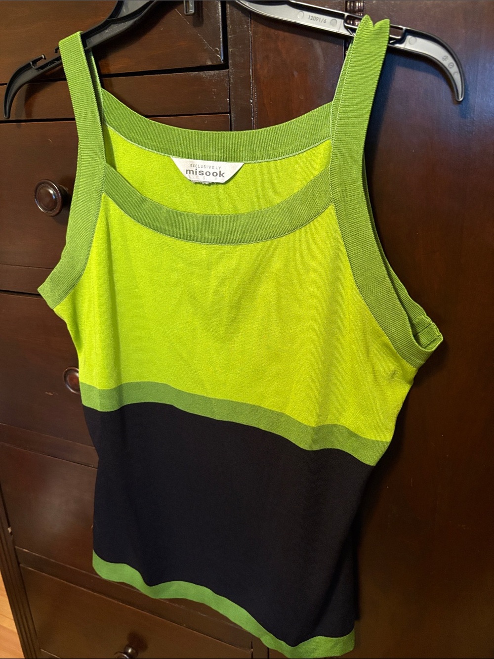 Misook Two-Tone Lime Green and Black Knit Tank